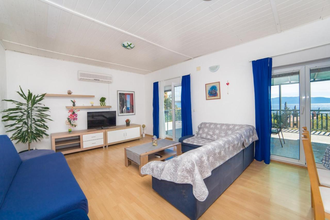 Apartment Jadranka Брист Екстериор снимка