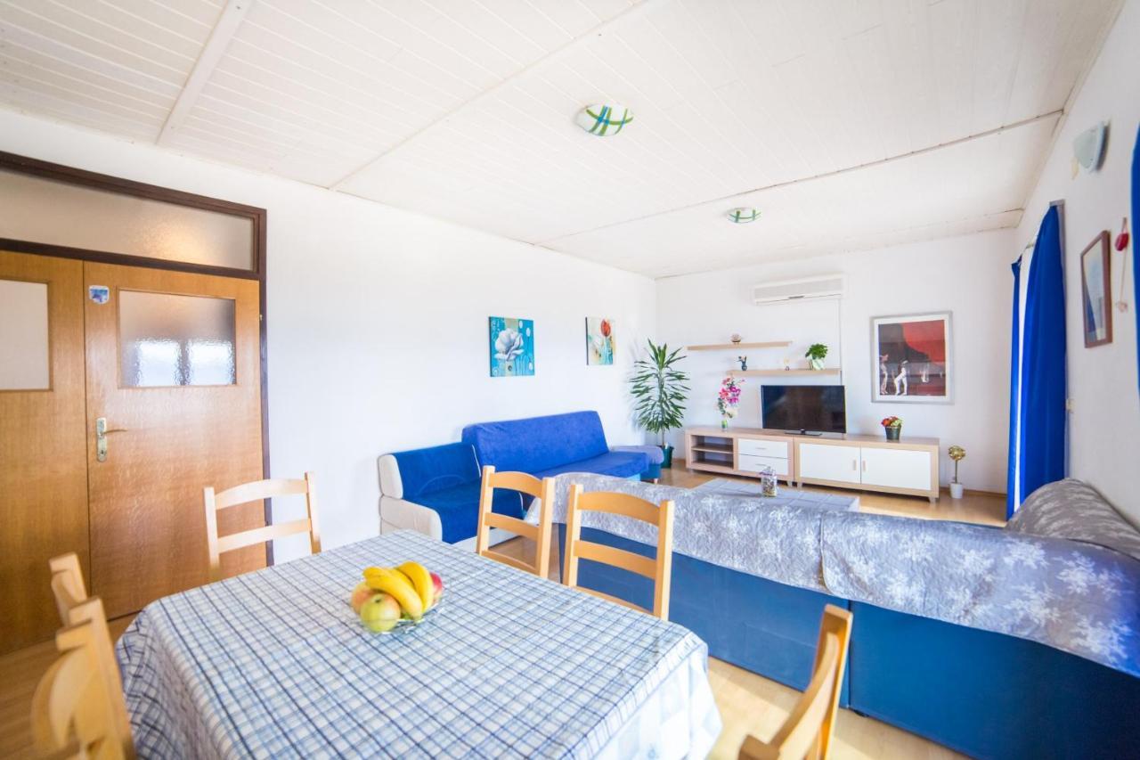 Apartment Jadranka Брист Екстериор снимка