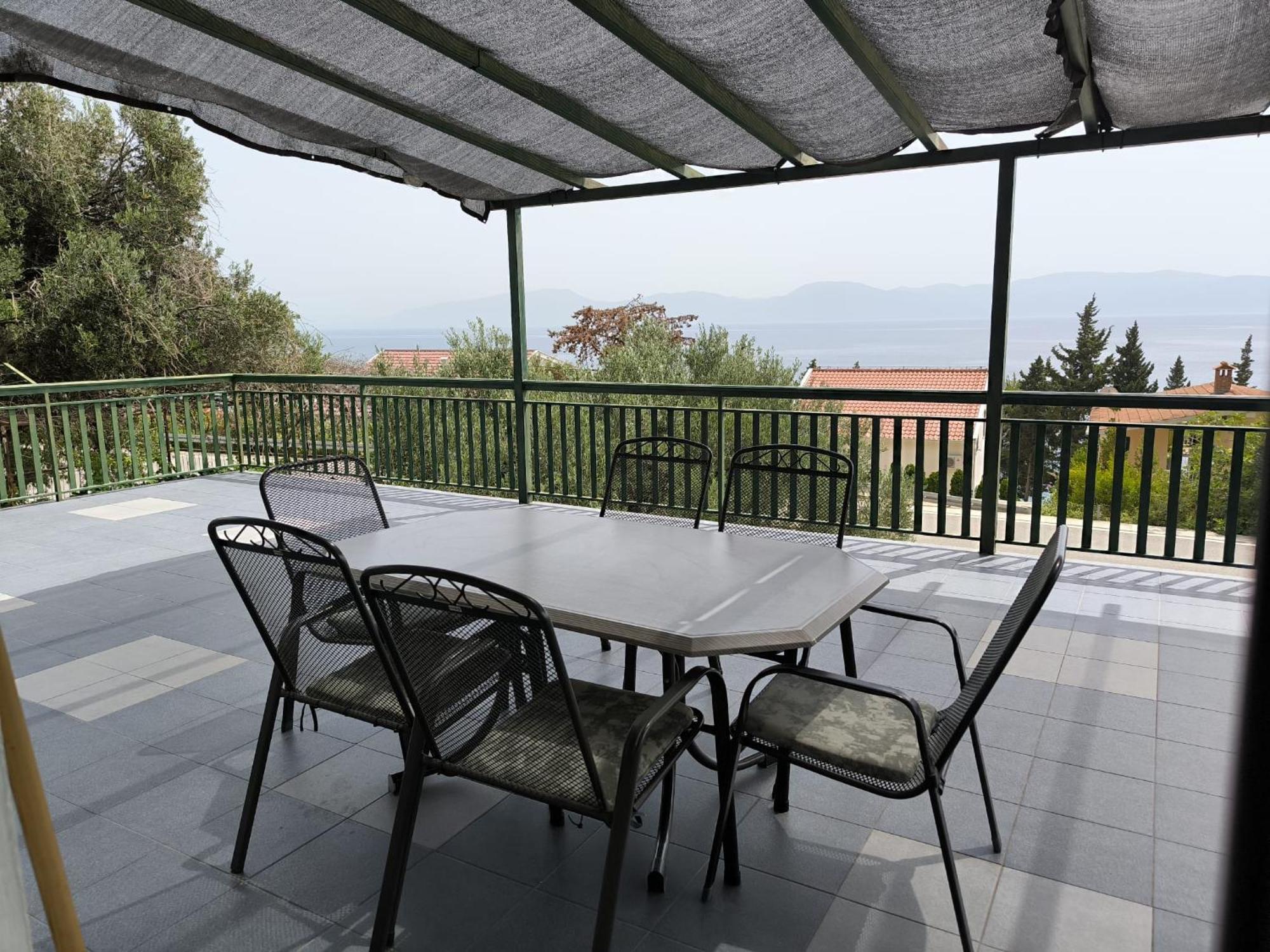 Apartment Jadranka Брист Екстериор снимка