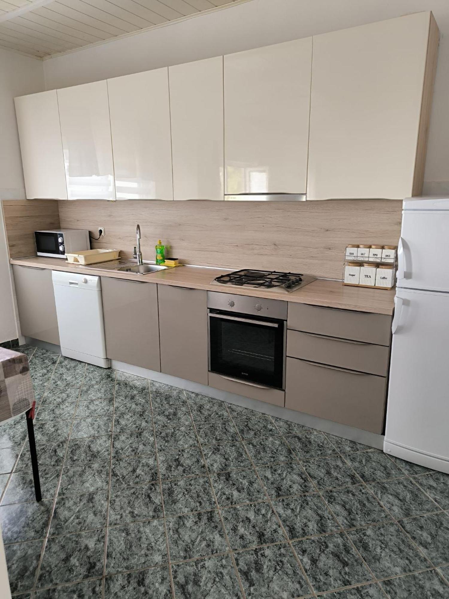 Apartment Jadranka Брист Екстериор снимка