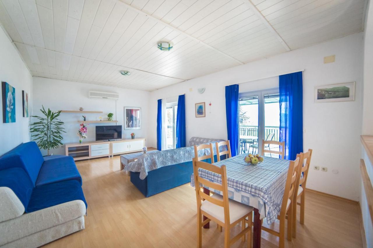 Apartment Jadranka Брист Екстериор снимка