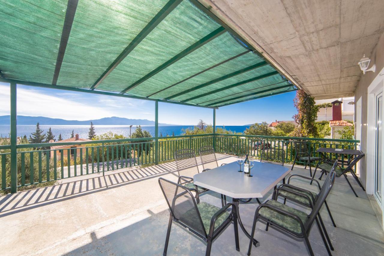 Apartment Jadranka Брист Екстериор снимка